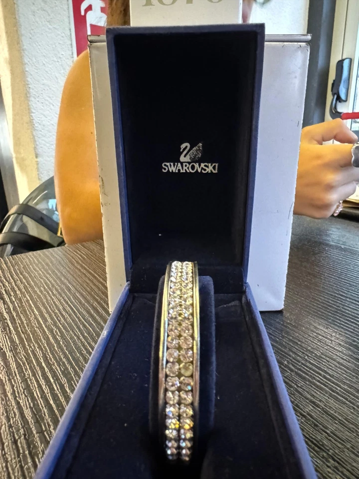 Swarovski Bracciale Rigido con Cristalli Originale + Scatola | Eleganza Donna - Immagine 2 di 4