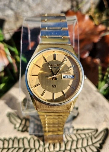 Vtg Seiko SQ 8223-8009 Day/Date Pie Pan Dial 34mm Men's Watch Gold Tone NICE!!!