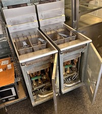Pitco Fryer Single Tank Double Basket. Gas. In very good condition.