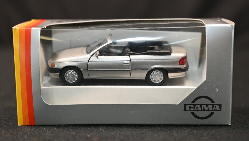 Gama 1/43 Opel Astra F Cabriolet Convertible Silver Diecast Model Car Boxed