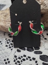 Vtg Red Green Enamel Gold Tone Christmas Ribbon Twist Hoop Earrings ZZ20