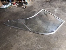 Bayliner Cierra 2855 Boat Windshield wind shield curved glass right side
