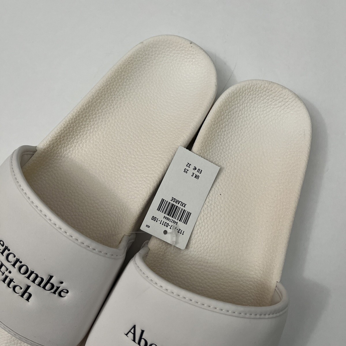 NWT ABERCROMBIE & FITCH WHITE LOGO SLIDES Sandals for MEN  display picture 1
