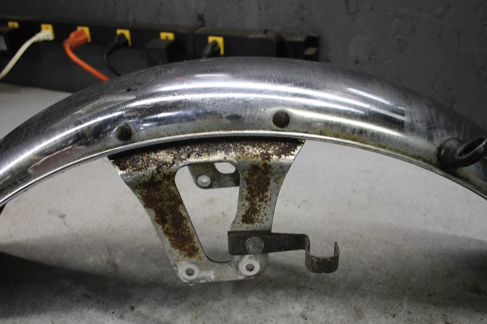 1979 Honda CB650 para-lama dianteiro 0933.KV - Imagem 4 de 4