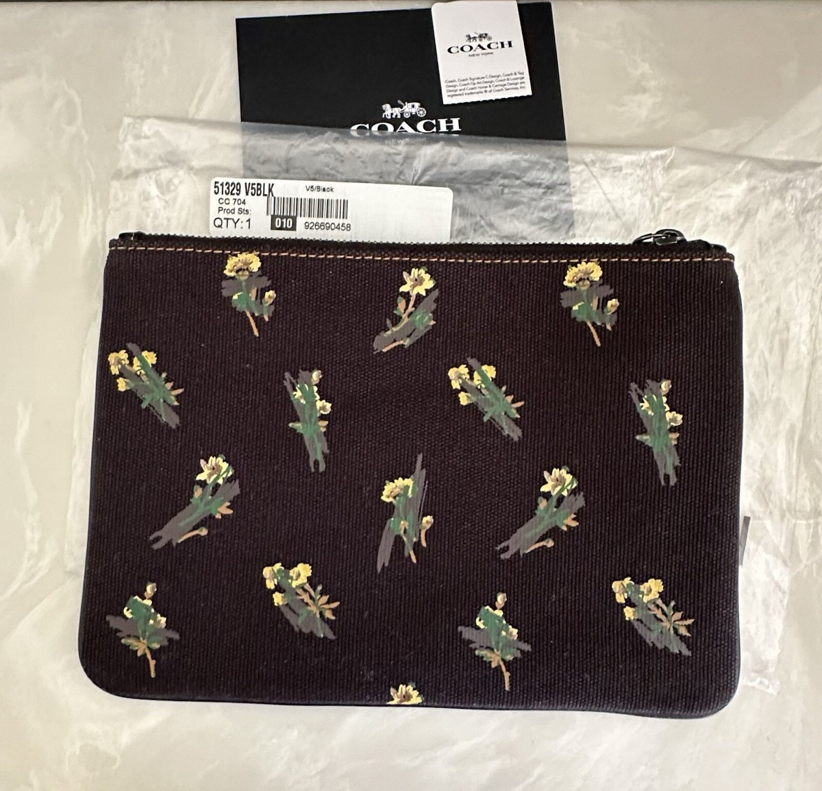 NWT COACH BLACK/MULTI CANVAS PYRAMID EYE TURNLOCK 26 POUCH 51329