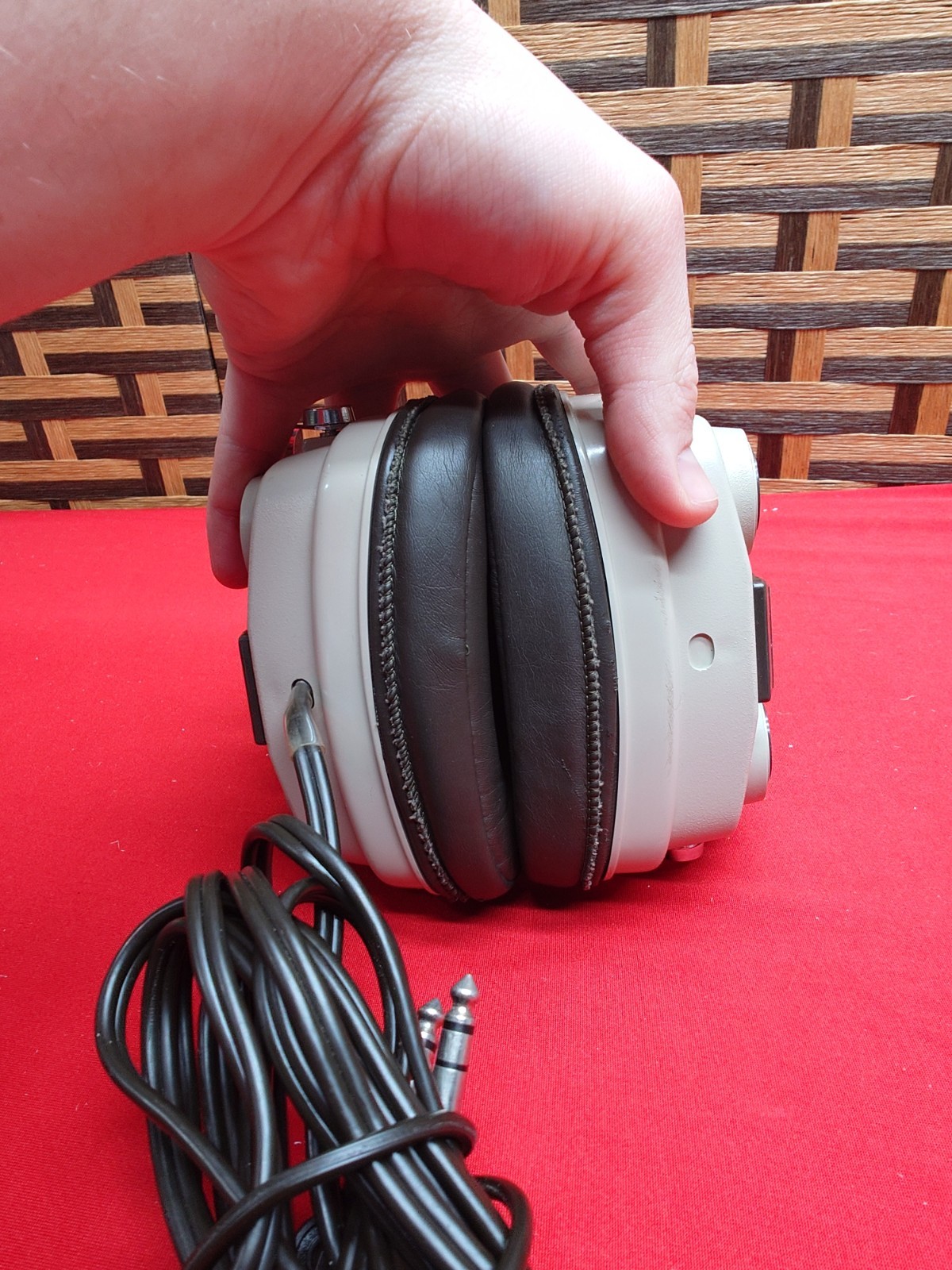 Vintage Lafayette F-4400 4-Channel Stereo Headphones Tested Broken Ch2 Read