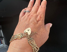 9ct Yellow Gold Bar Link gate bracelet 