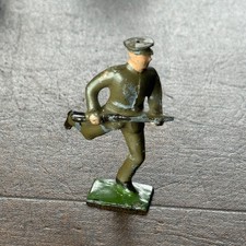 Vintage Britains John Hill British Army Infantryman Charging WW2