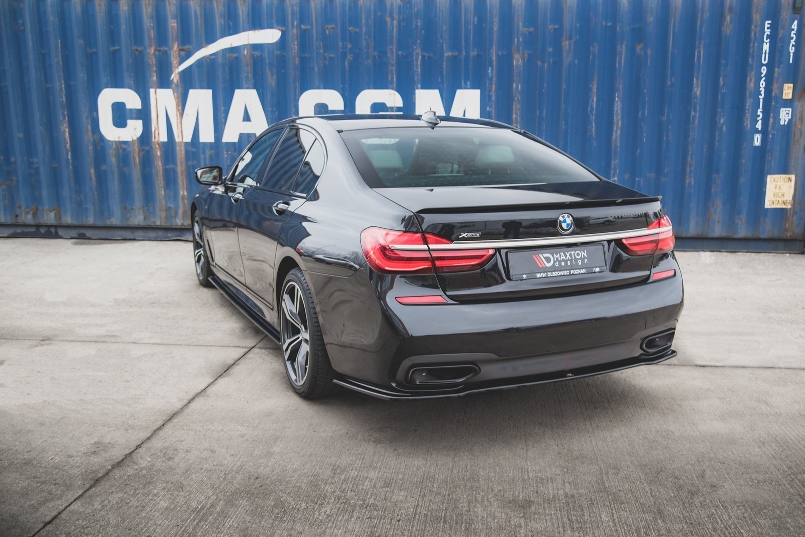 Spoiler Maxton pour BMW Série 7 G11 G12 en noir brillant - 3
