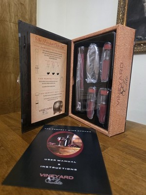 Vineyard Elite The Perfect Wine Opener Kit In Red New In Box NIB Great Gift Set