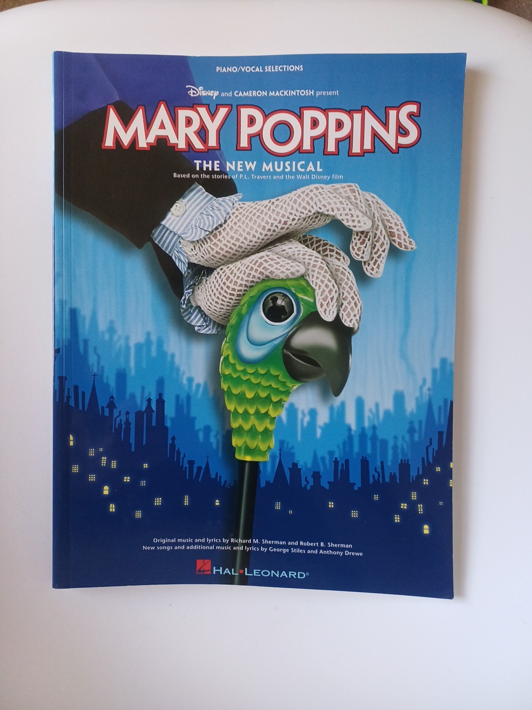 Mary Poppins : Selections from the Broadway Musical by Julian Fellowes (2007,...