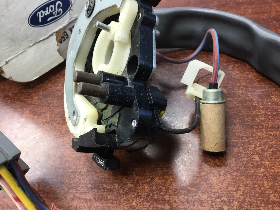 Interruptor de señal de giro Ford Maverick 1976 1977 D6DZ-13341-B 1973 1974 1975? Foto 3 de 4