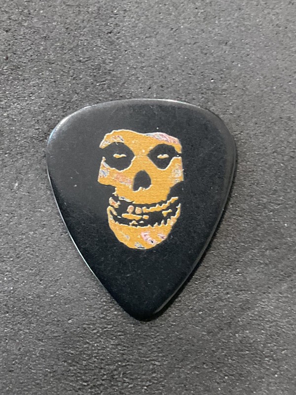 MISFITS Halloween 2022 Fiend Skull Guitar Pick (R)