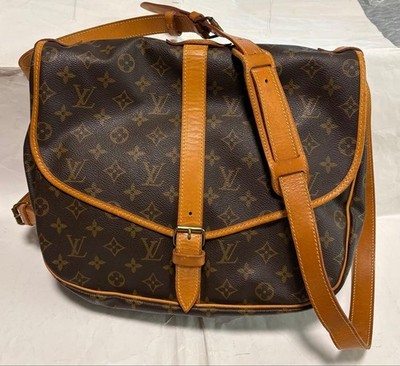 Louis Vuitton Monogram saumur Shoulder Bag 885589