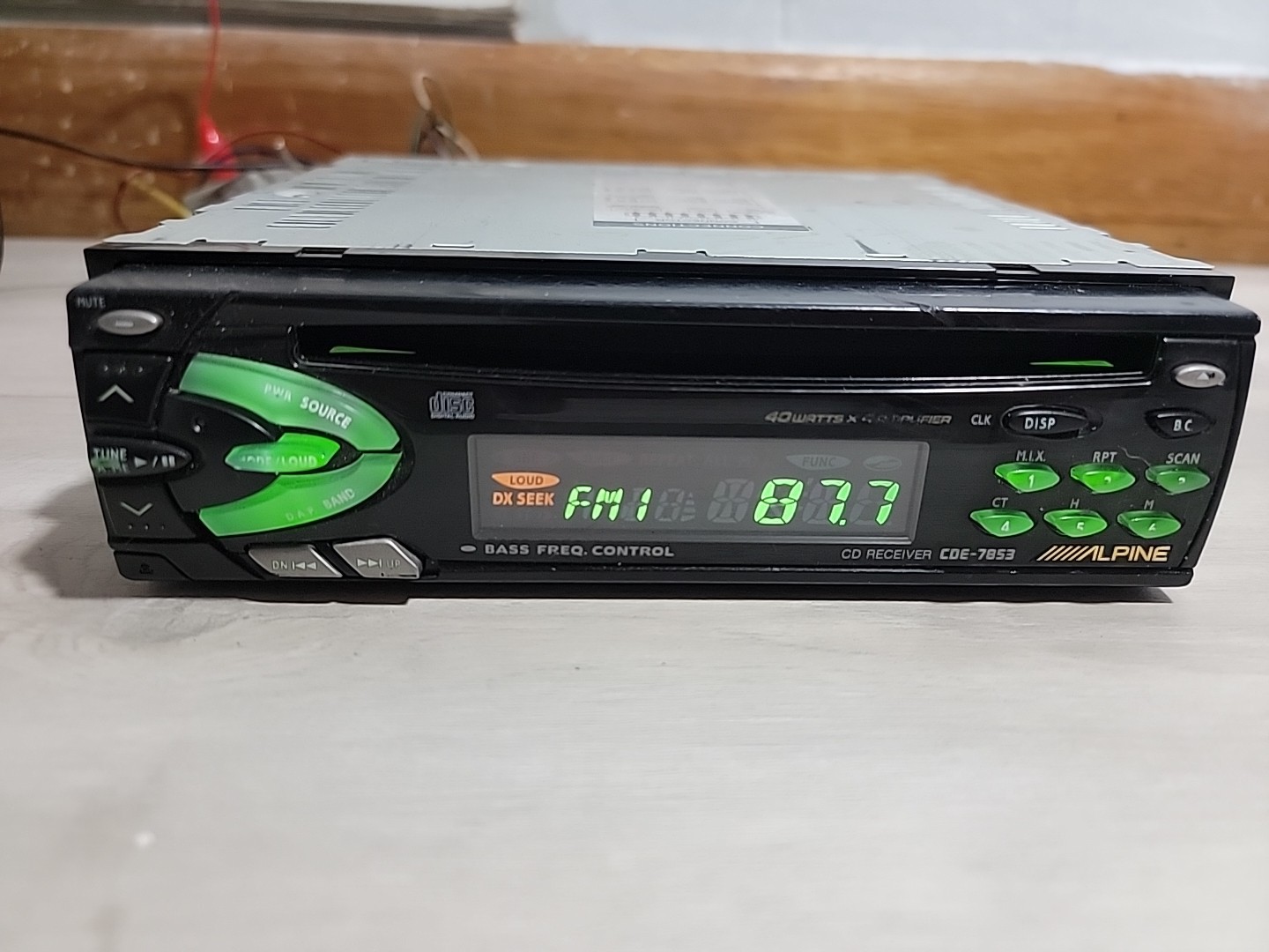 Am/fm, 40w, Illuminated!