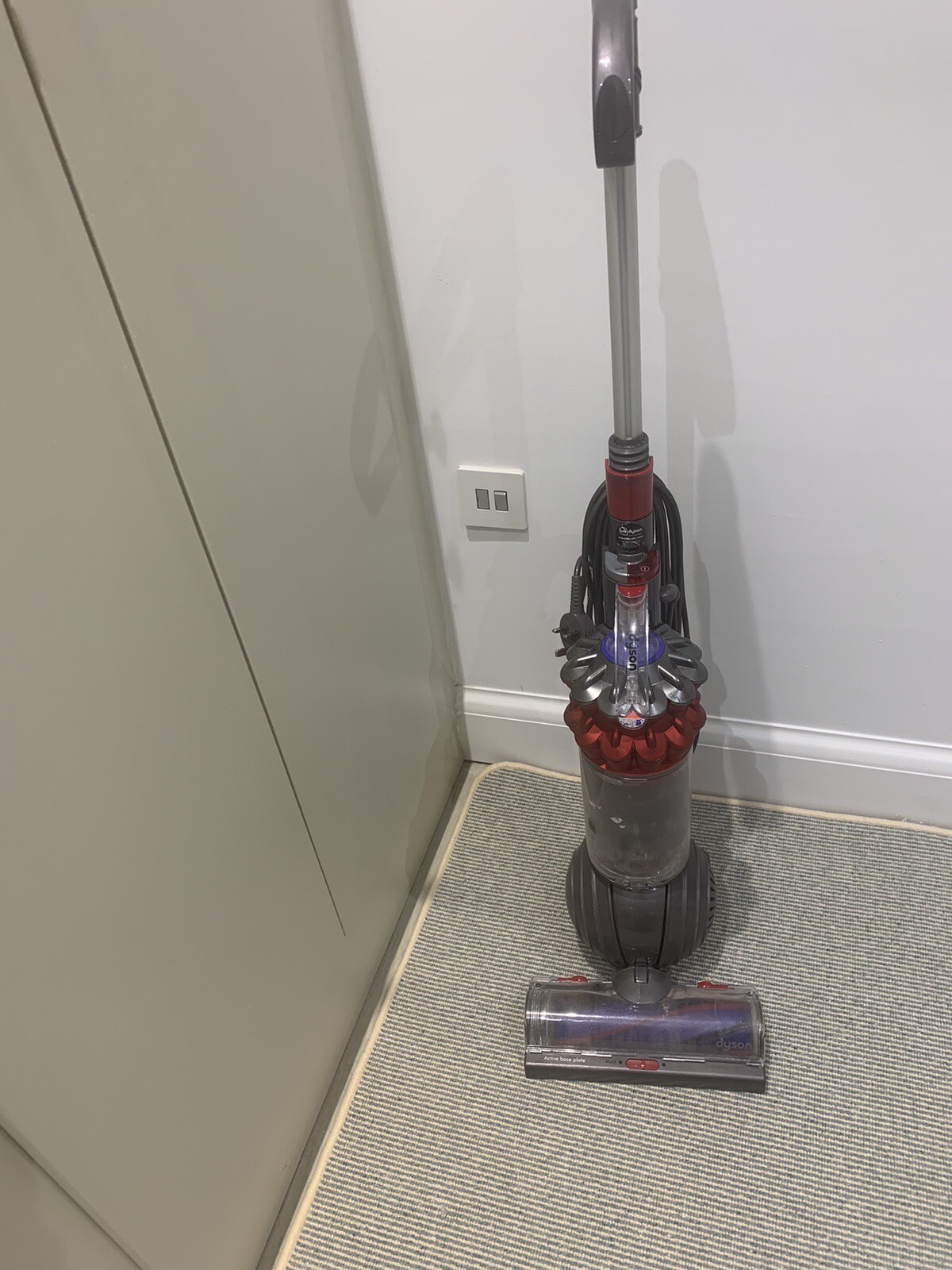 Dyson DC40 Animal Ball Upright Hoover Vacuum Cleaner In Good