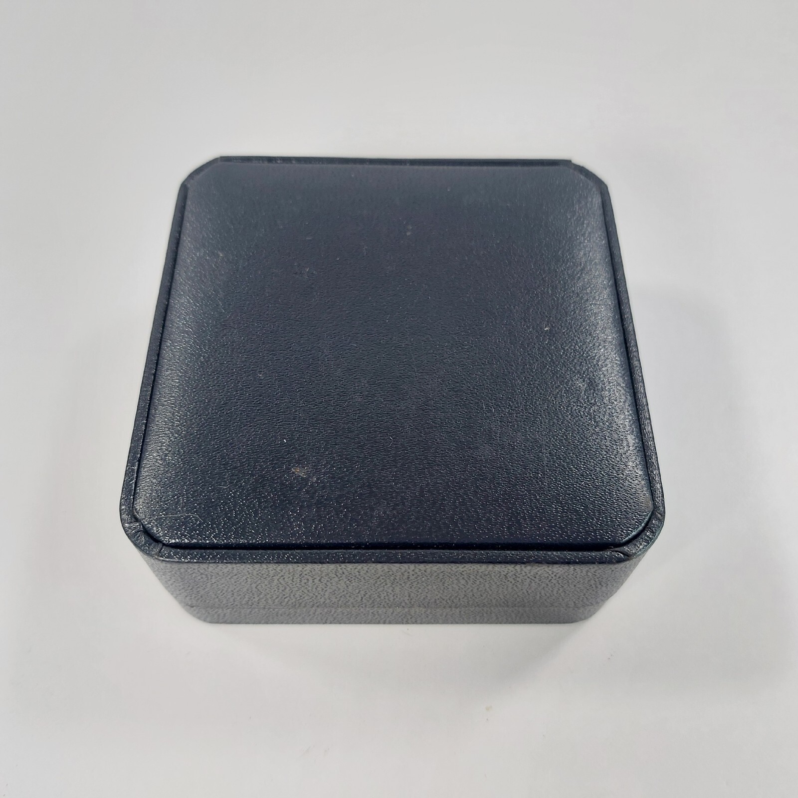 A E Williams Pocket Watch Quartz Pewter Music Design Full Hunter Boxed