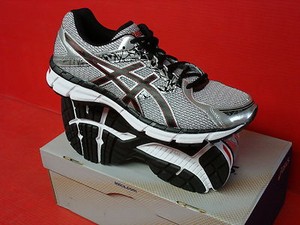 asics 4e