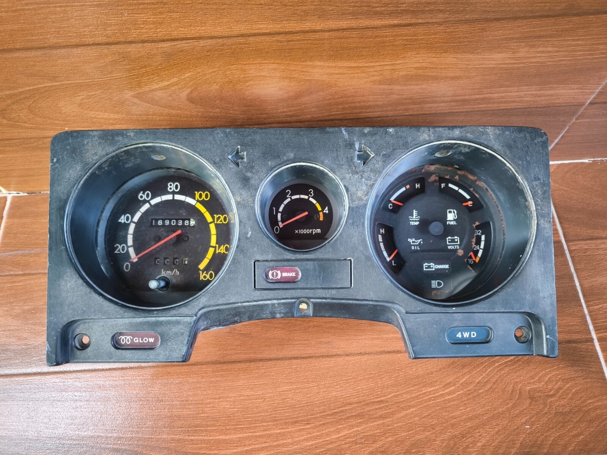 TOYOTA Land Cruiser 60 FJ60 BJ60 FJ62 Instrument Dash Cluster