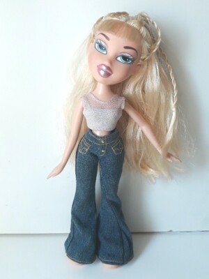 BRATZ DOLL CLOE XPRESS IT 2001 PUPPE DOLL VINTAGE MGA ENTERTAINMENT 