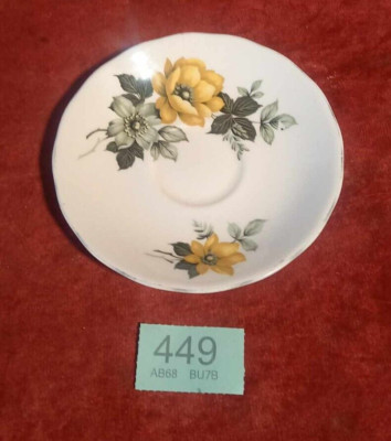 Vintage Queen Anne Ersatz Tee Untertasse Bone China gelbe Blumen