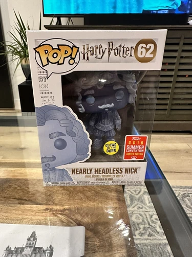 SDCC Funko Pop Harry Potter Nearly Headless Nick #62 GITD, SDCC Summer Exclusive