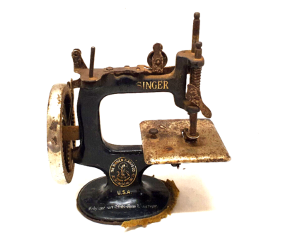 ancienne machine a coudre SINGER piétement en