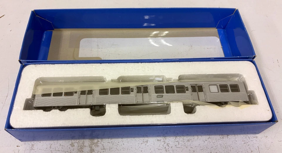 Jouef #4040 SNCF R1B A 2nd class add coach (HO scale 1/87 16.5mm) - Image 4 of 4