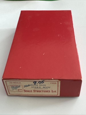 Scale Structures Ltd: Kleiber Motor Truck Co: Stake Body (Closed Cab) -Kit #7105