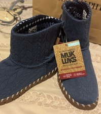 Muk Luks Women's Navy Short Boot With Faux Fur Fairisle Print Interior Sz8