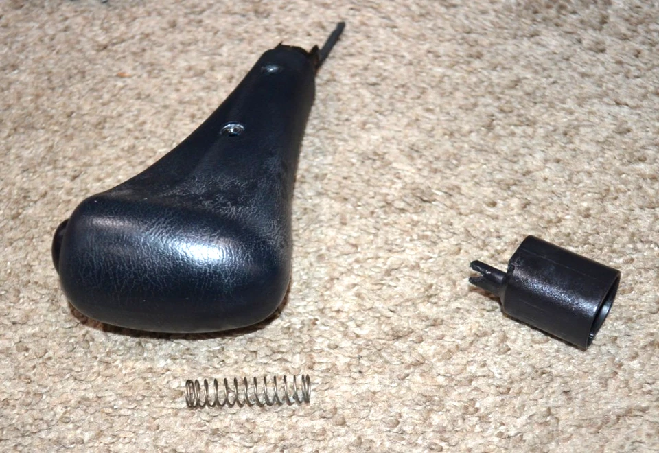 1994-1999 TOYOTA CELICA AUTOMATIC GEAR SHIFT KNOB USED PARTS ONLY!!!!! AUTHENTIC Foto 3 de 4