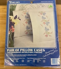 Vintage Vogart Crafts pillow Case Embroidery Or Paint kit 8702G Butterflies 1985