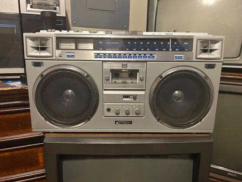 Vintage  JVC rc m70  boombox stereo cassette player retro hip hop collectible Ra