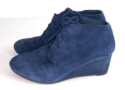 vionic becca wedge bootie