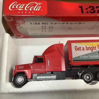Limited Edition Coca-Cola Ford Trailer RC 1:32 Scale – 2006