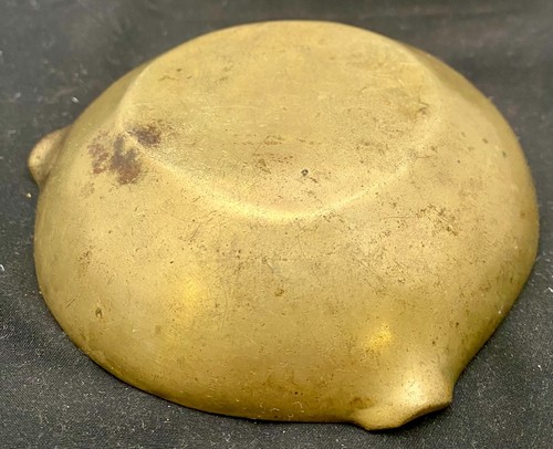RARE J&J - JOHNSON & JOHNSON COLLECTIBLE VINTAGE BRONZE ROUND ASHTRAY 5" c1950 g - Picture 6 of 6