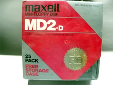 New Maxell Mini MD-2D 25-Pack Double Sided / Density Floppy Disk W/Storage Case