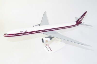 PPC 222918 1:200 Boeing 777-300ER Qatar Airways ''Retro'' A7-BAC Plastic Push-Fit