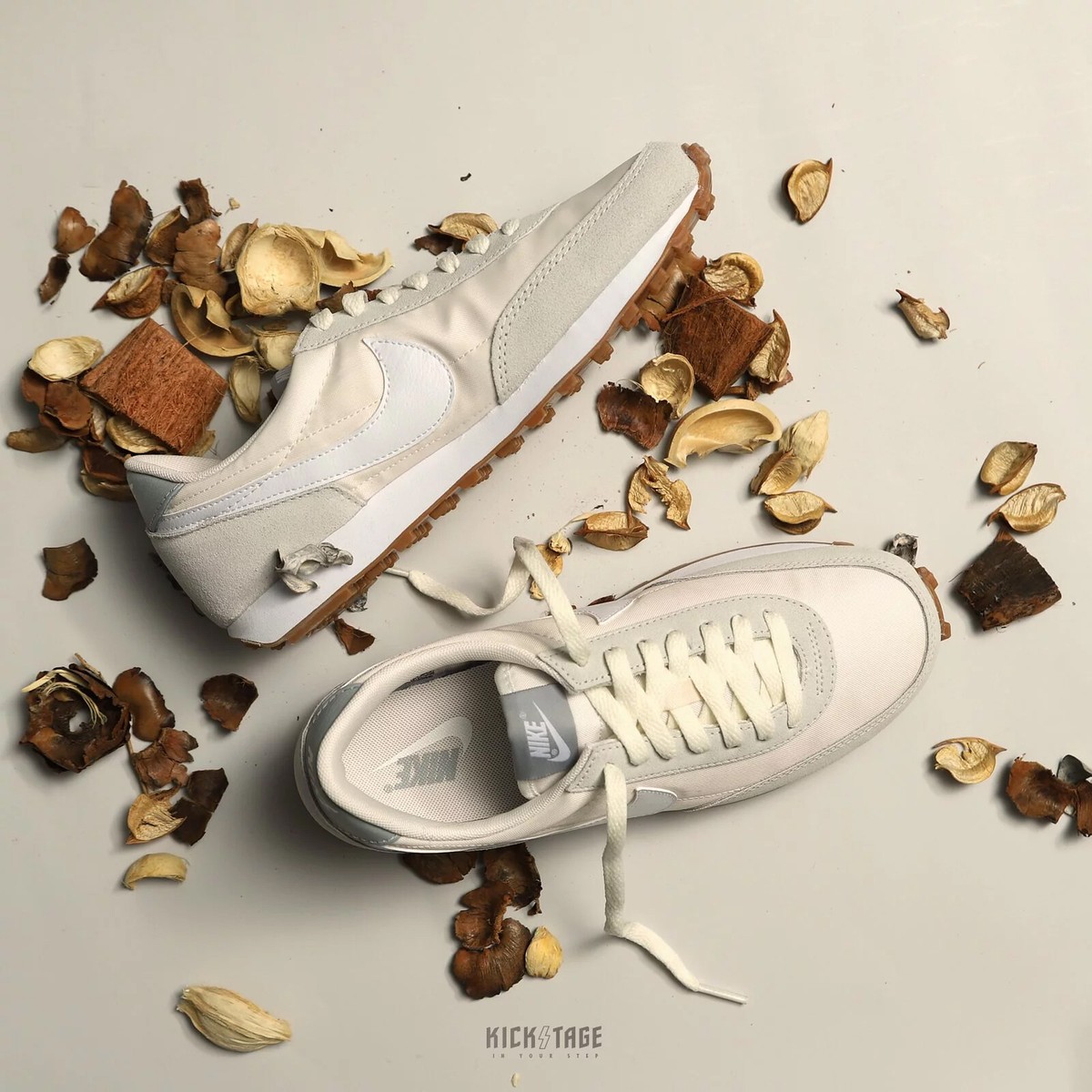 ◆人気商品◆NIKE DAYBREAK SUMMIT WHITE(W)◆男女共用◆ Nike Womens Wmns Daybreak Summit White Pale Ivory Beige