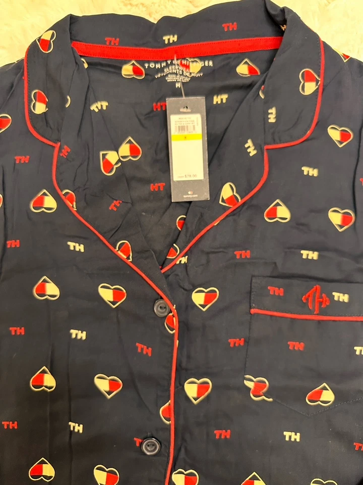 Tommy Hilfiger Women's Pajamas Set- Size M - Image 4 of 4