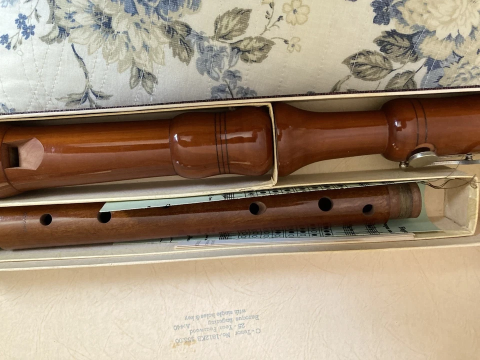 Johannes Adler C-Tenor Baroque Pearwood Recorder Playable w/ Damaged Mouthpiece - Image 3 of 4