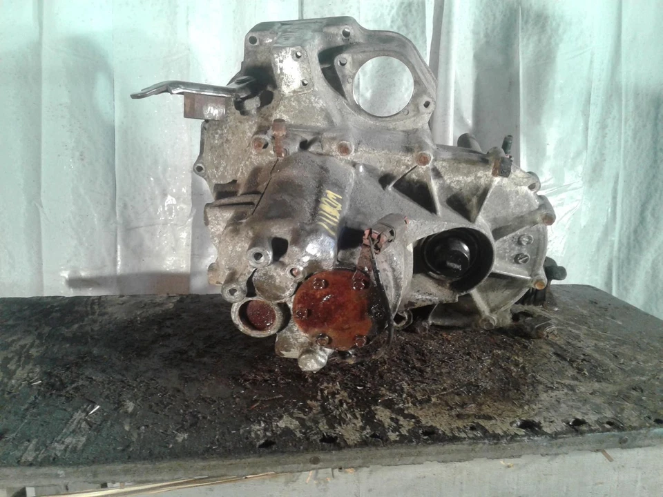 Used Manual Transmission Assembly fits: 1988 Nissan Sentra MT 2WD 4 speed Grade Foto 2 de 4