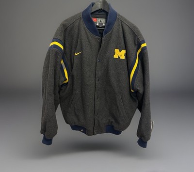 Nike Air Jacke Michigan Wolverines Size L NFL     Retro Wolverines JACKET 90s