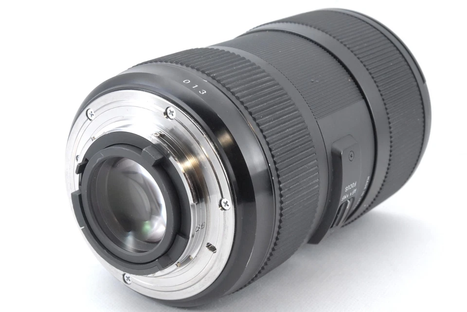 Sigma 18-35 mm F/1.8 DC HSM Art Objektiv für Nikon F Mount mit Haube - Bild 3 von 4