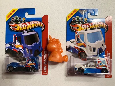 Hot Wheels 2013 HW Racing #102 Rennen Rig white rig and blue rig