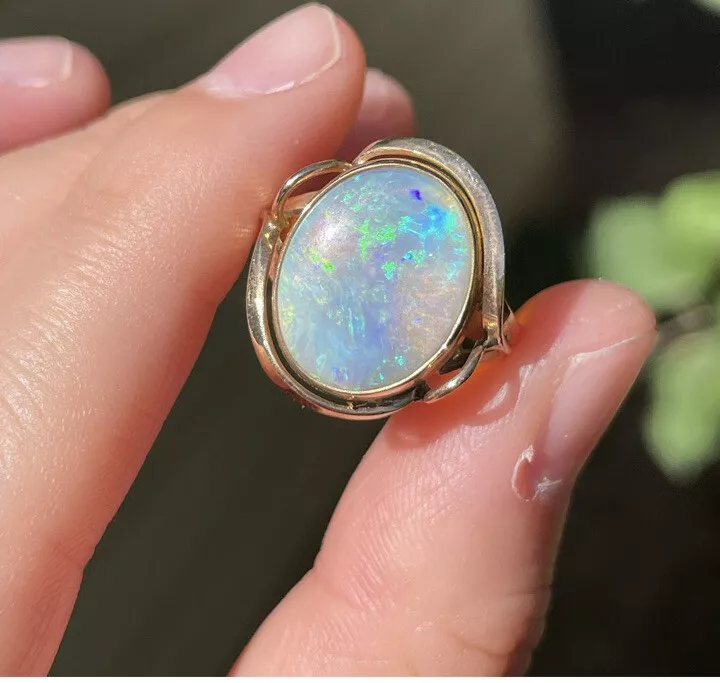 vintage gold opal ring 9ct