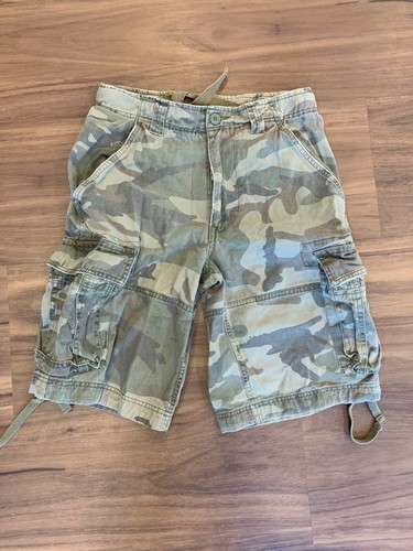 boundaries Camo Cargo Shorts Mens Size 