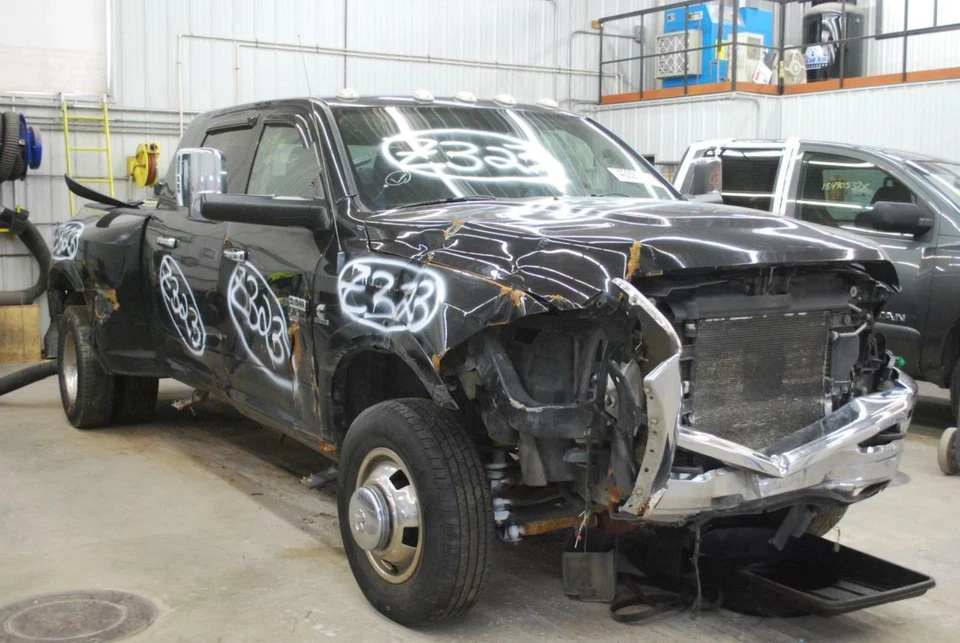 Brújula RAM3500 2011 ECU 56046064AC  Foto 2 de 4