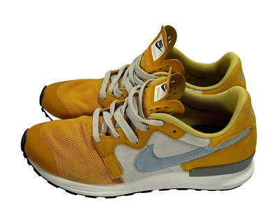 Nike Air Berwuda Men s Shoes Size 9 US Retro Yellow Light Blue Casual Running