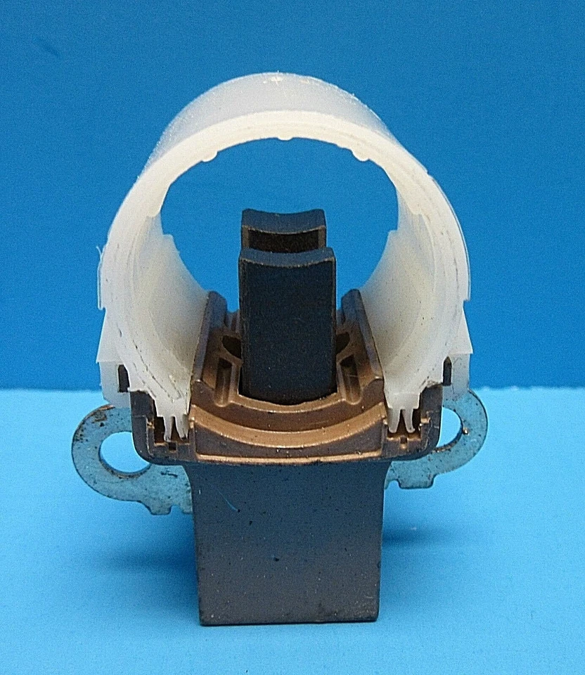 Conjunto de soporte de cepillo regulador alternador WVE JX15 OEM# 2737075060 para Toyota Foto 2 de 4